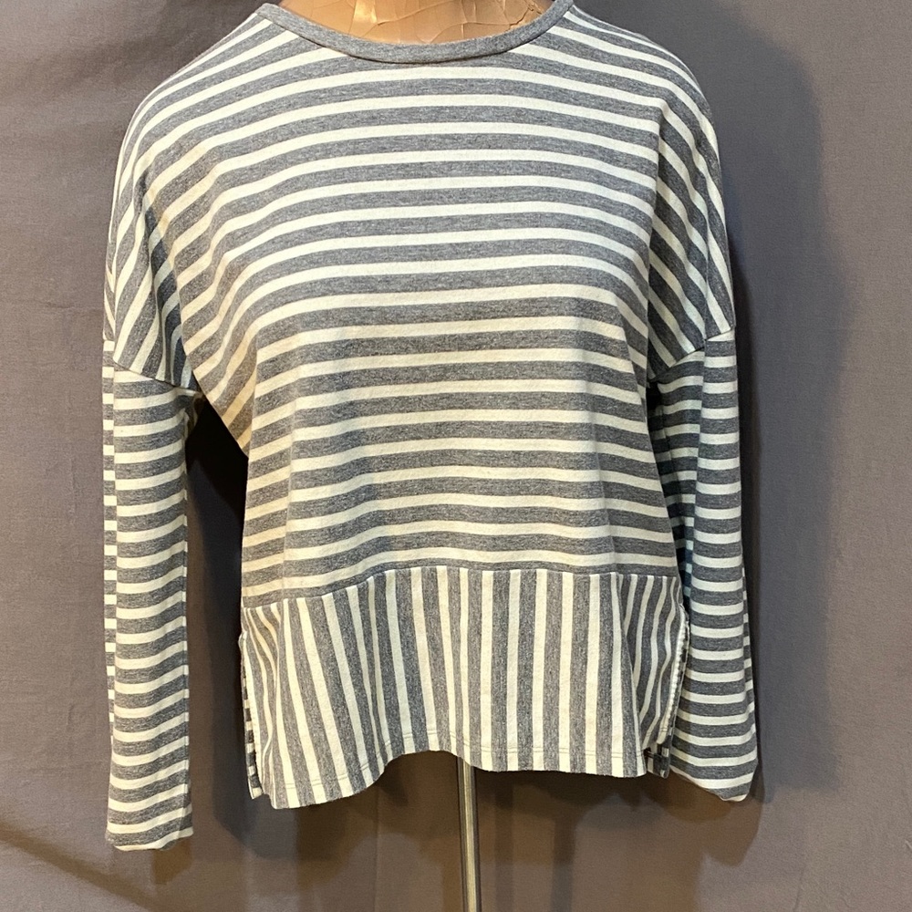 Abercrombie and fitch Striped Gray and Cream Long Sleeve Women's Top